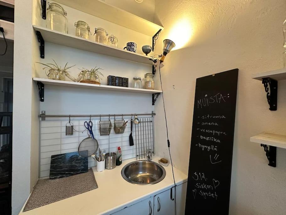 Uniikki, Kodikas Ja Supermukava Huoneisto Ydinkeskustassa! Apartment Helsinki Luaran gambar
